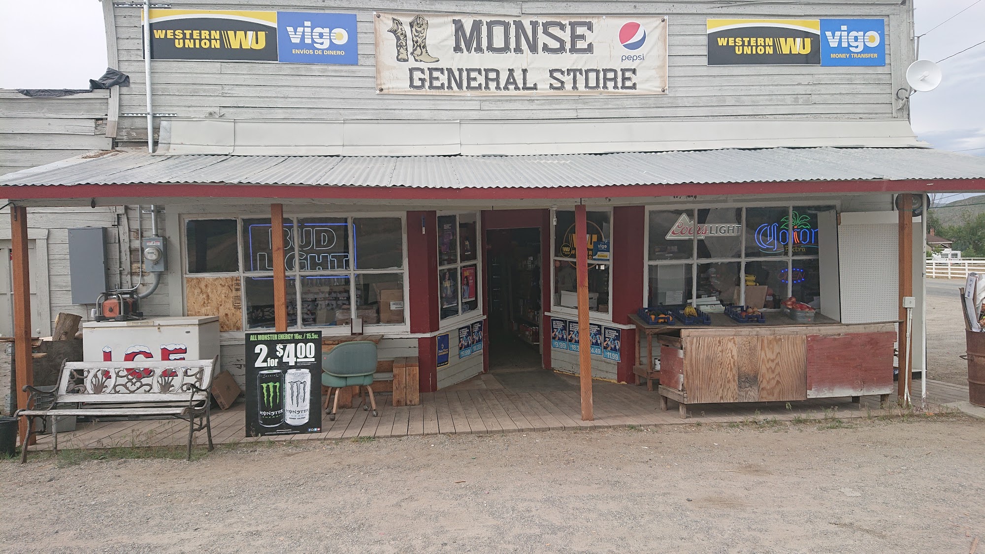 Monse General Store