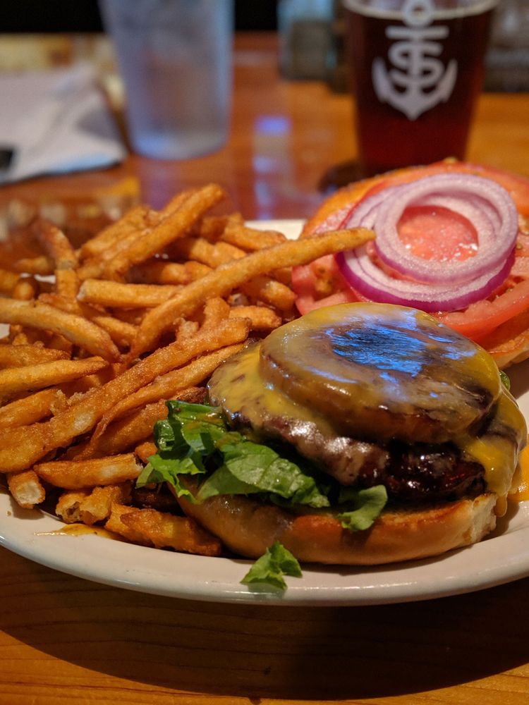 Scuttlebutt Brewing - Restaurant and Pub 1205 Craftsman Way #101, Everett