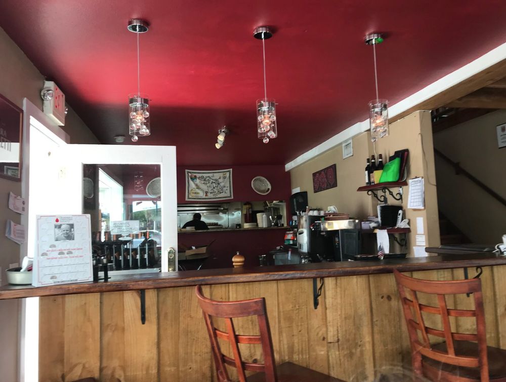 Gianni's Ristorante Italiano 5030 Evergreen Way, Everett