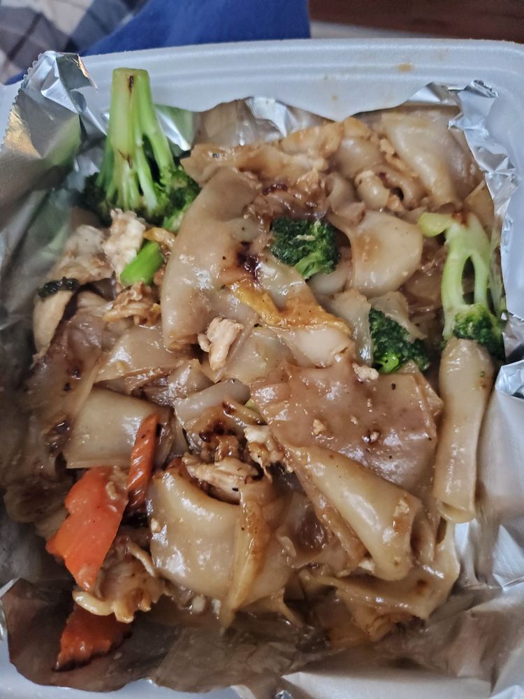 Happy Thai 909 Sievers Duecy Rd, Everett