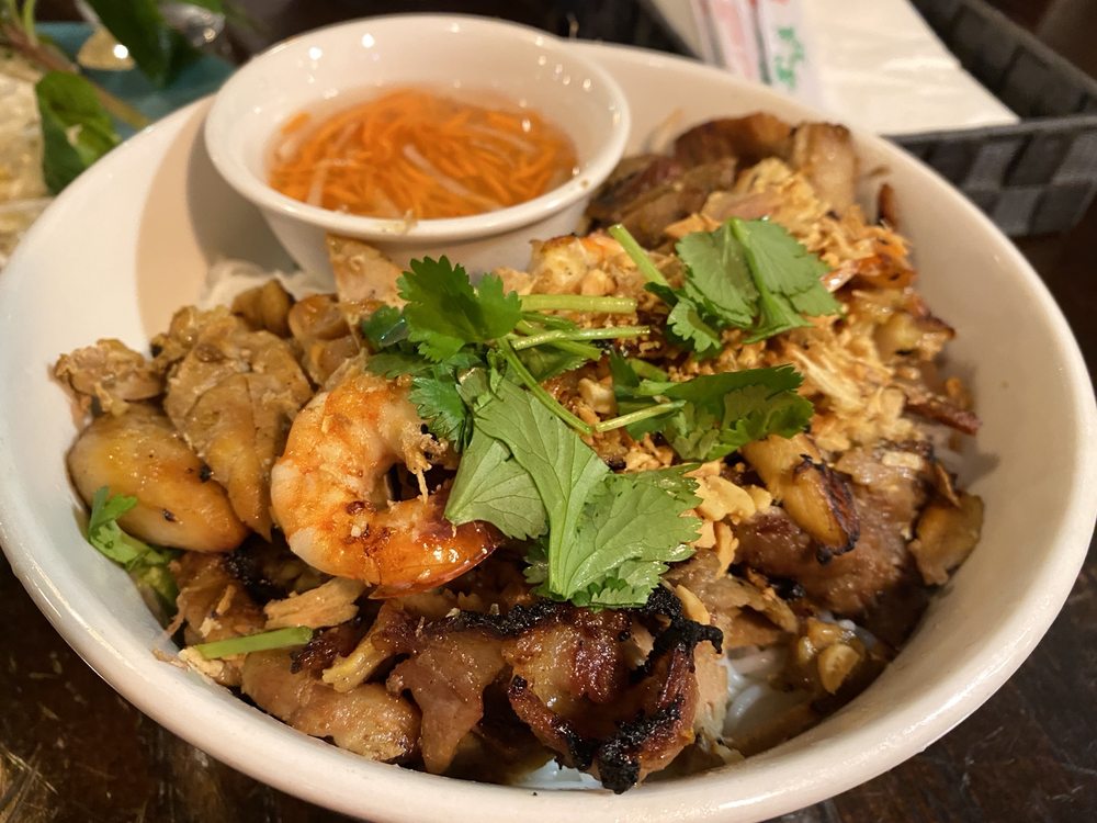 Noodle bar Viet Thai cuisine 11419 19th Ave SE a101, Everett