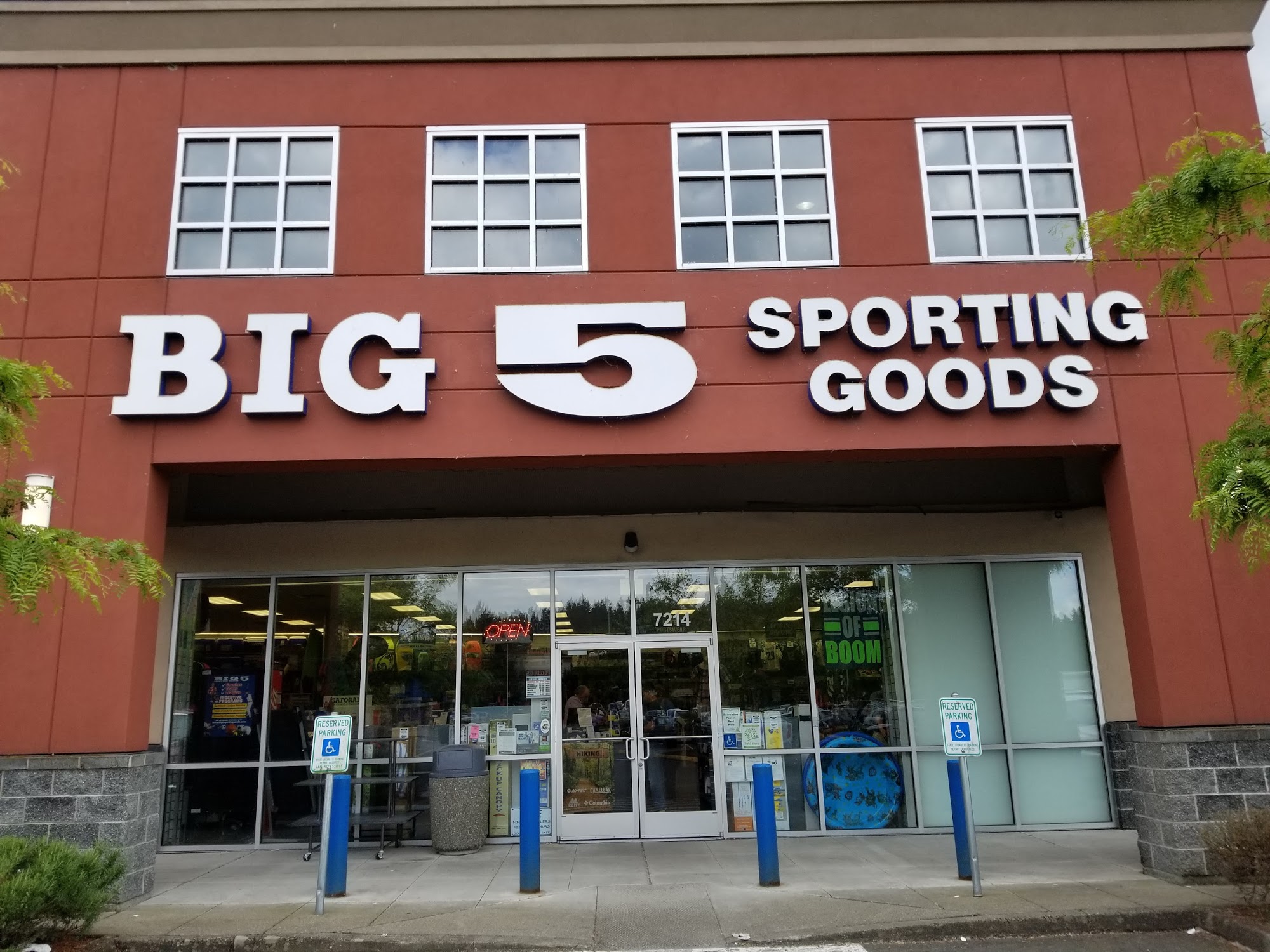 Big 5 Sporting Goods