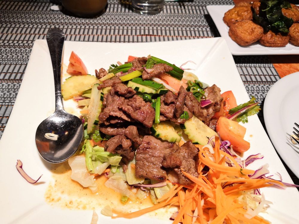 Iyara Thai Cuisine 16421 Cleveland St, Redmond