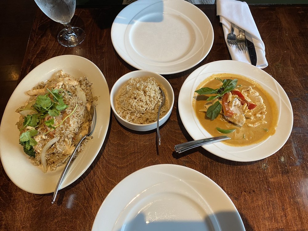 Silver Spoon Thai Restaurant 23525 NE Novelty Hill Rd Suite A-119, Redmond