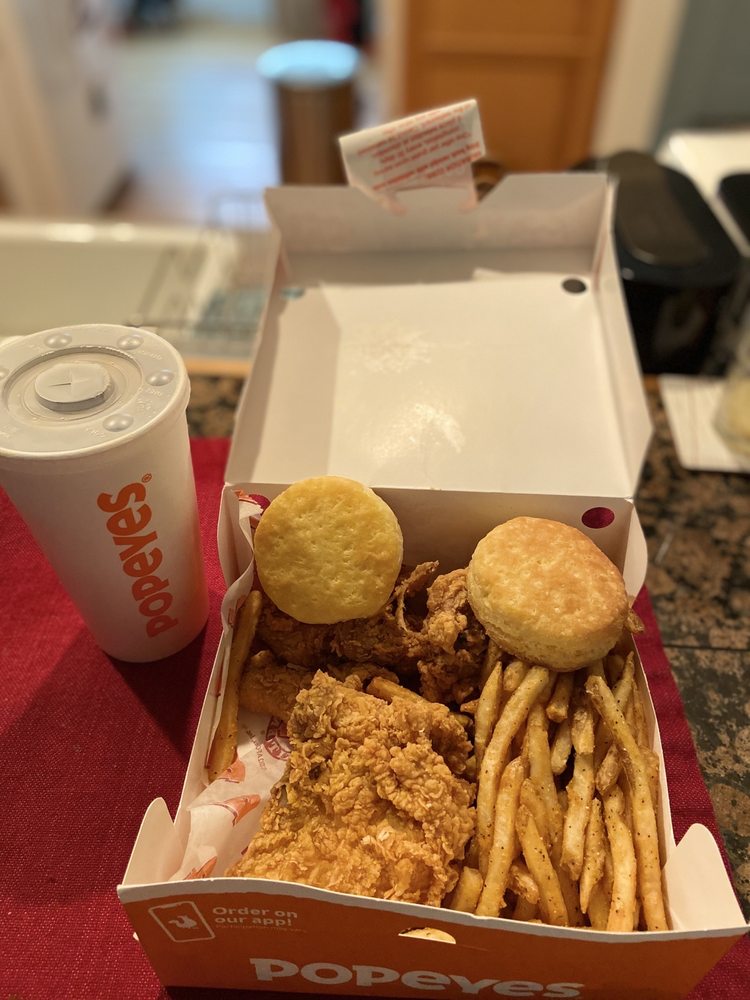 Popeyes Louisiana Kitchen 105 SW 7th St, Renton