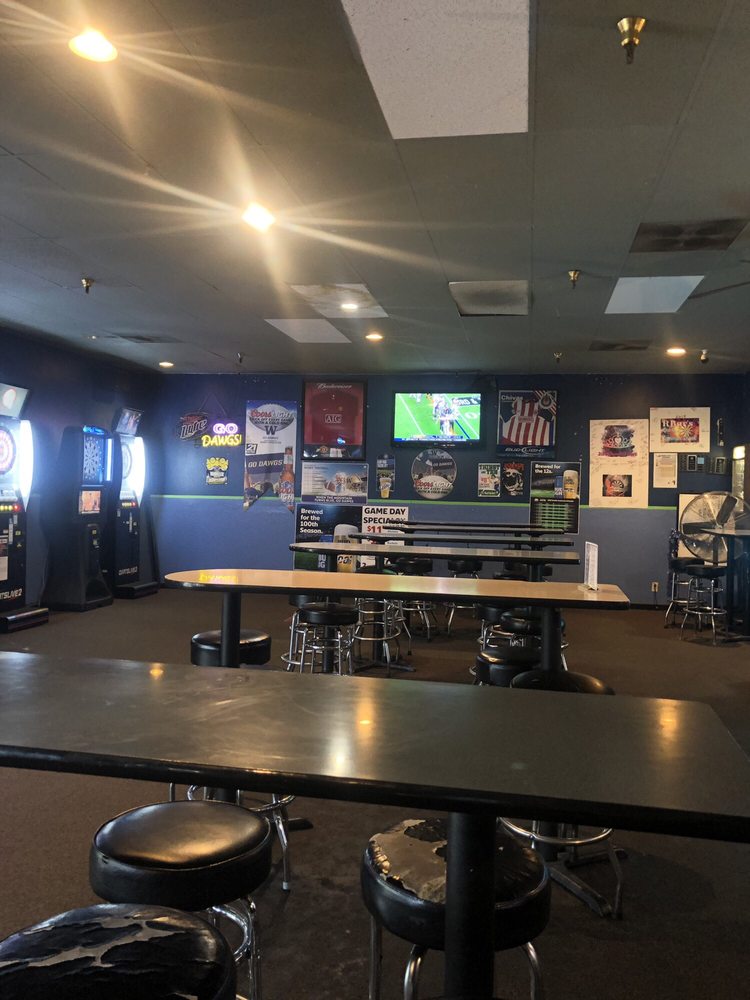 R Bar and Grill 17178 116th Ave SE, Renton