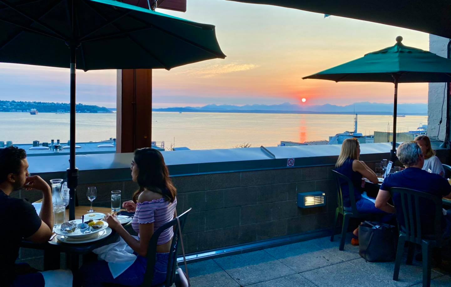 Maximilien Restaurant 81A Pike St, Seattle