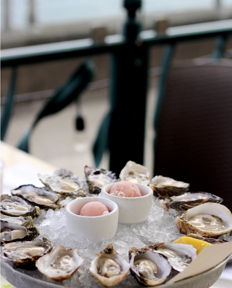 Elliott's Oyster House 1201 Alaskan Way Ste 100, Seattle