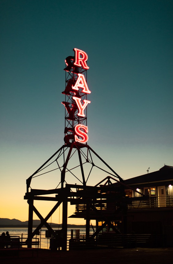 Ray's Cafe 6049 Seaview Ave NW, Seattle