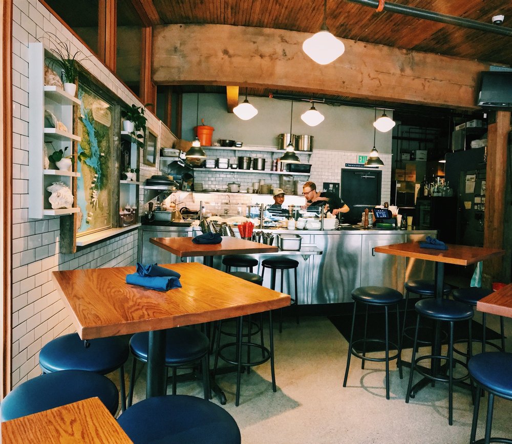 Taylor Shellfish Oyster Bar 1521 Melrose Ave, Seattle