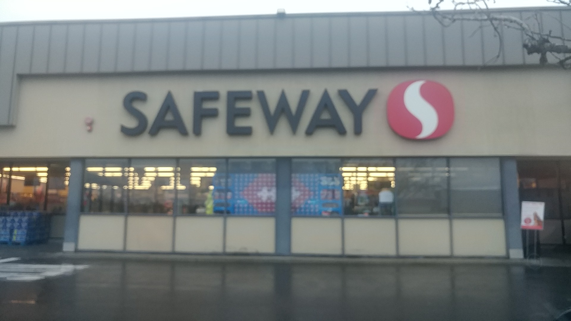 Safeway Liquor