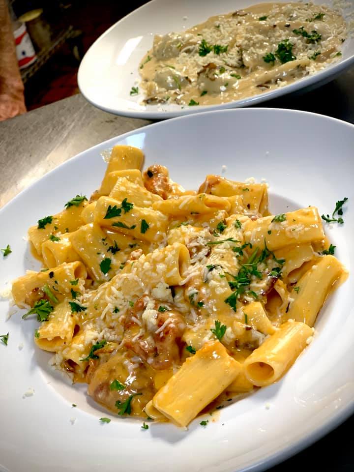 Mamma Mia's Italian Restaurant & Catering 420 W Francis Ave, Spokane