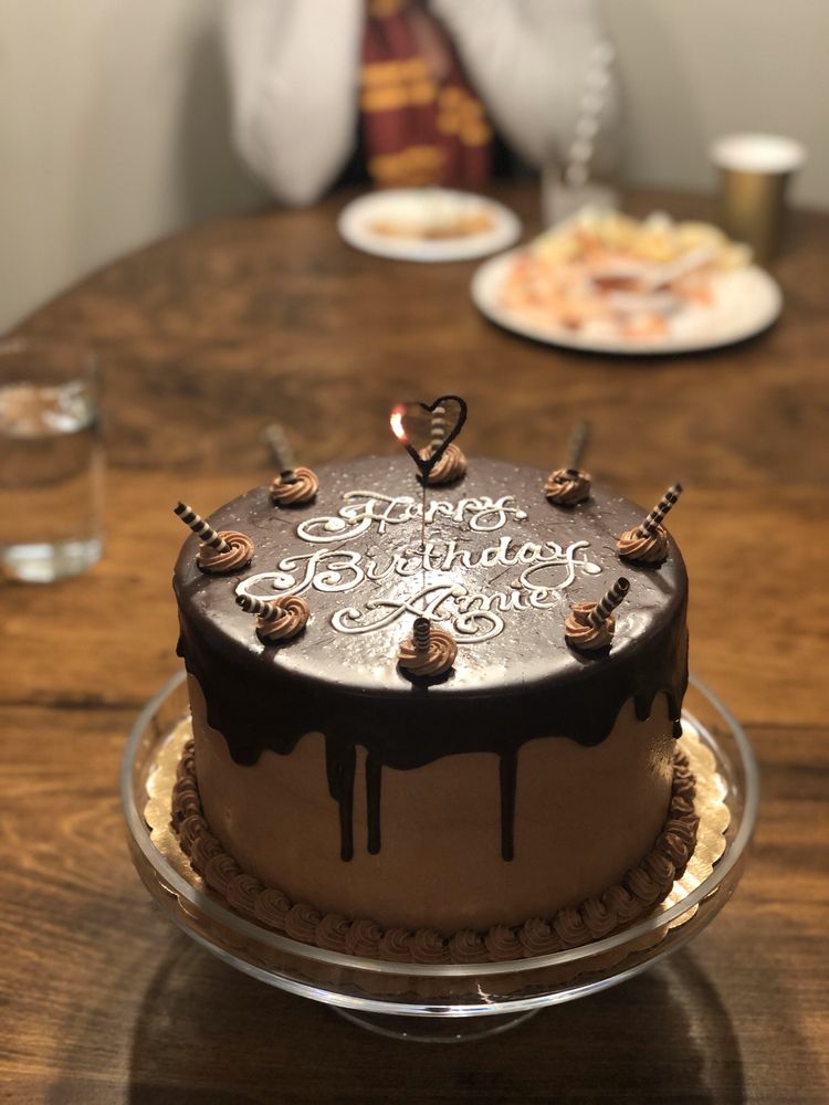 Celebrity Cake Studio 314 E 26th St, Tacoma