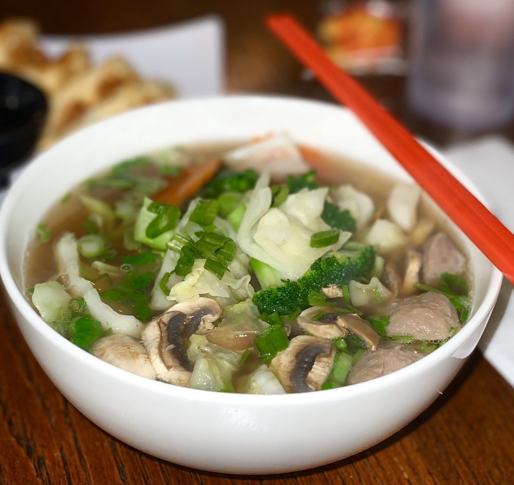 i5 Pho - The Noodle Soup House 8611 S Hosmer St Suite #B, Tacoma