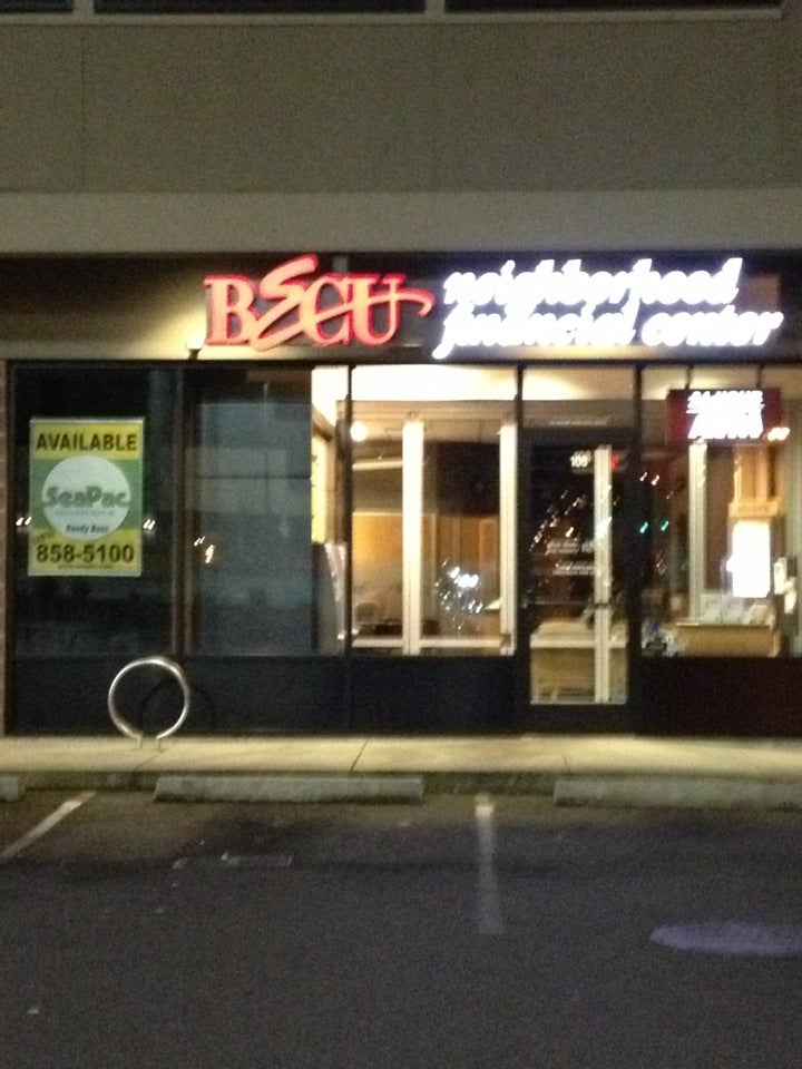 BECU credit union 3929 Bridgeport Way W, University Place