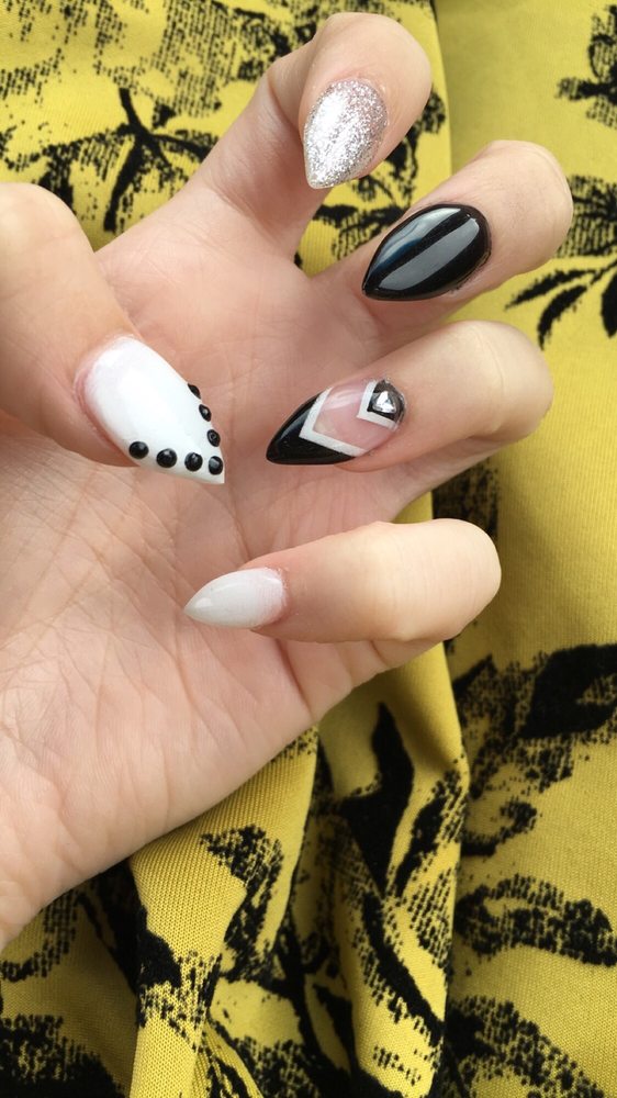 Jessica Nails Hair & Tanning 6726 19th St W, University Place