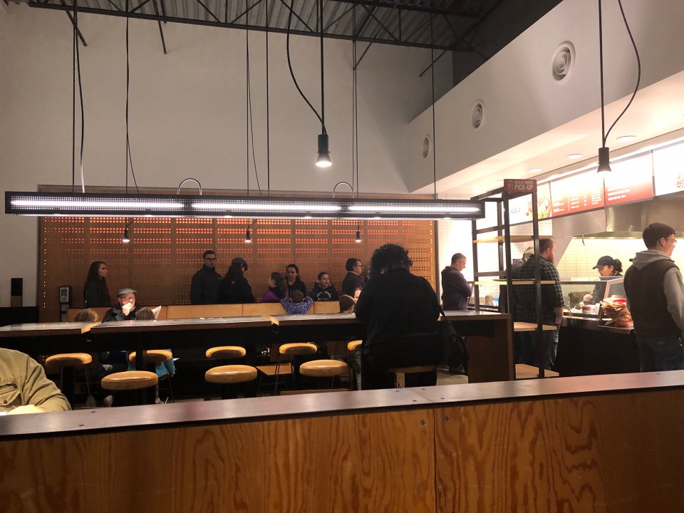 Chipotle Mexican Grill 4311 NE Thurston Way #200, Vancouver
