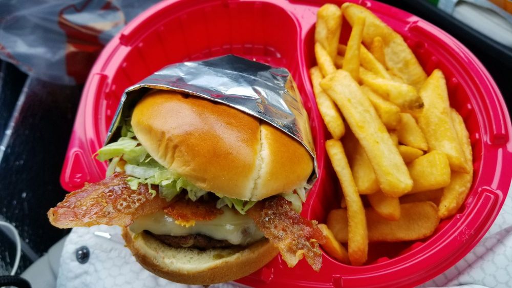 Red Robin Gourmet Burgers and Brews 801 SE 160th Ave, Vancouver