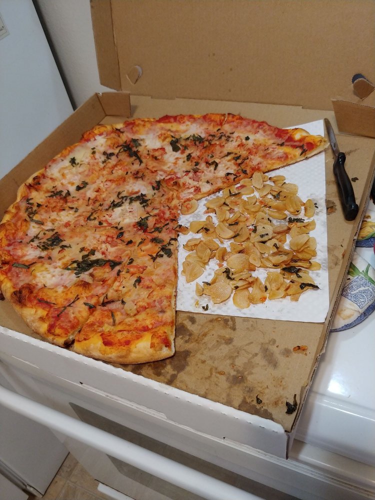 NYC Pizzeria 700 SE Chkalov Dr #1, Vancouver