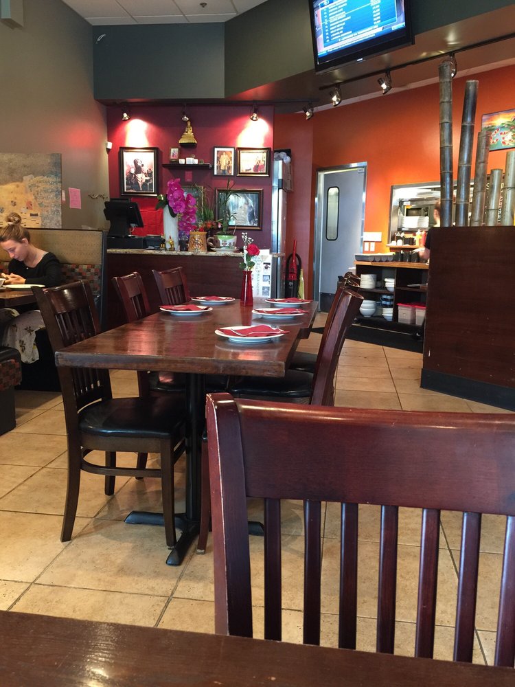 Planet Thai 910 NE Tenney Rd, Vancouver