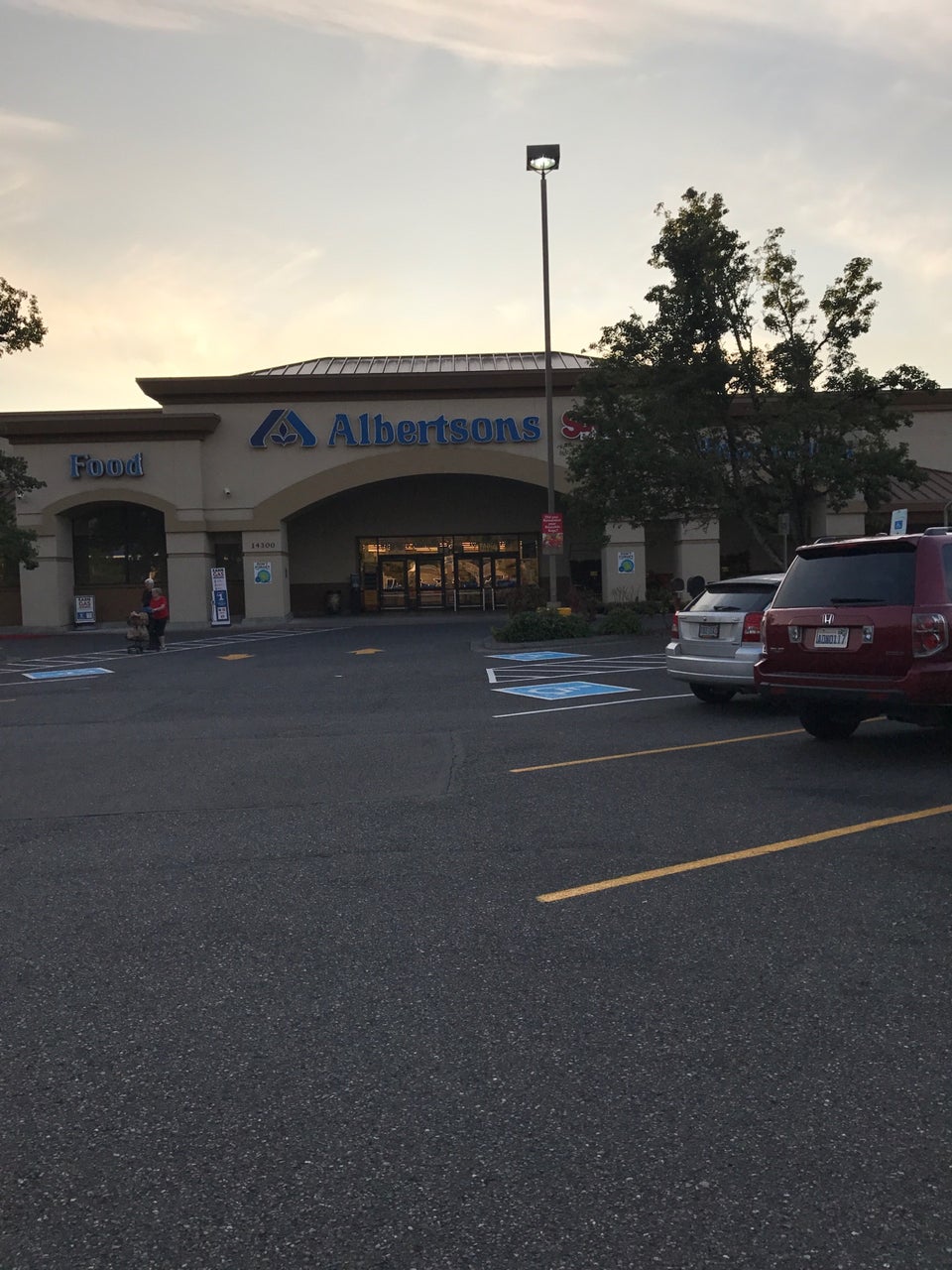Albertsons 14300 NE 20th Ave, Vancouver