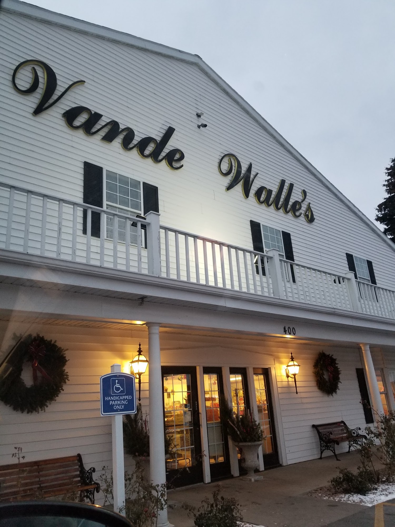 Vande Walle's Candies Inc