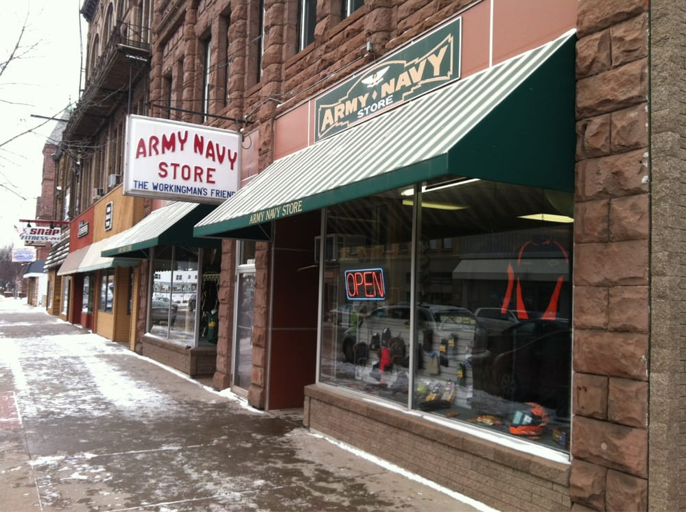 Moores On Main 505 Main St W, Ashland