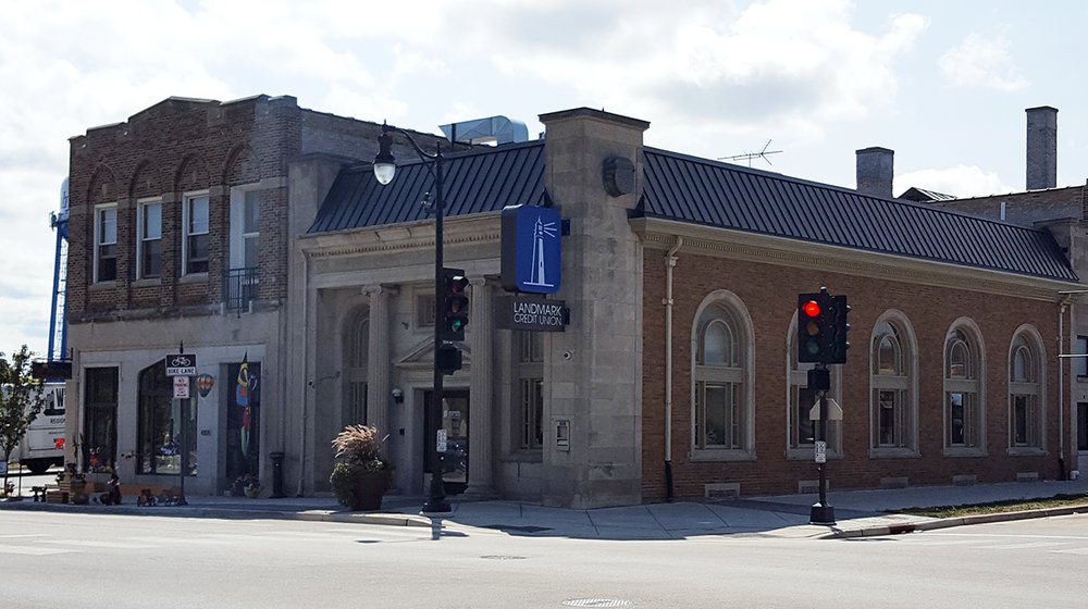 Landmark Credit Union 4801 S Packard Ave, Cudahy