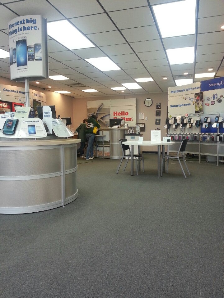 U.S. Cellular - Supreme Cellular 4844 S Packard Ave, Cudahy