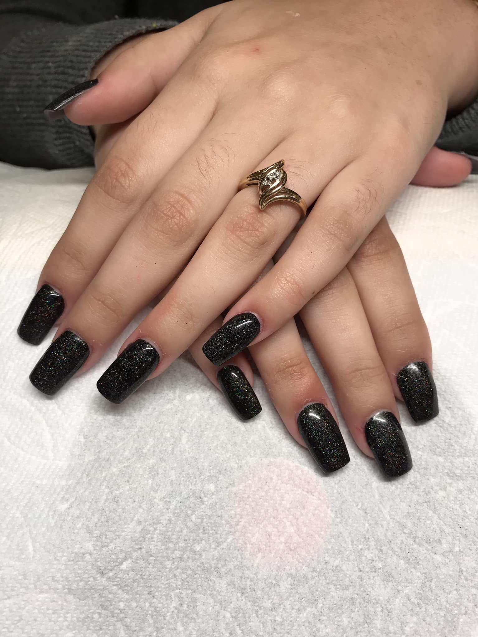 Heather's Hands & Feet Complete River Point Spa, 8653 N Port Washington Rd UNIT 101, Fox Point