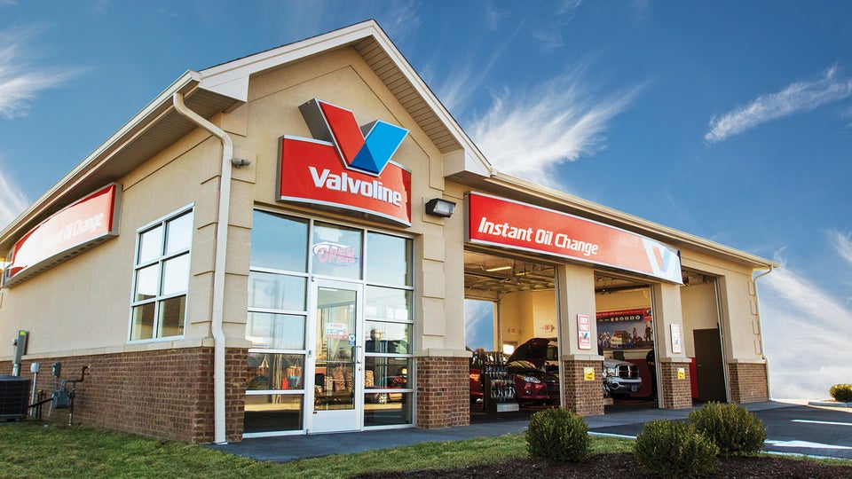 Valvoline Instant Oil Change 6100 N Port Washington Rd, Glendale