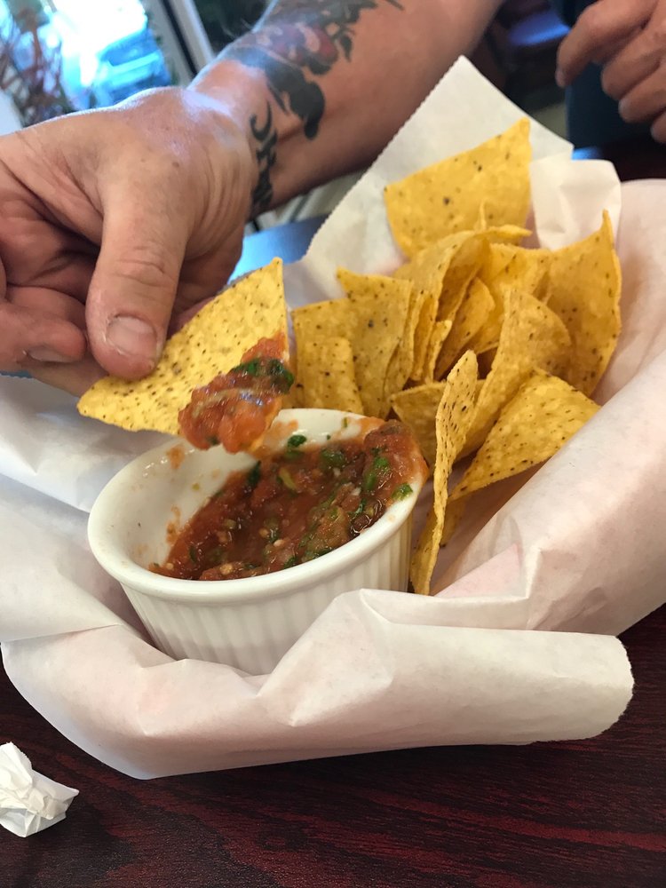 Mi Salvador Pupuseria 1620 Lime Kiln Rd, Green Bay