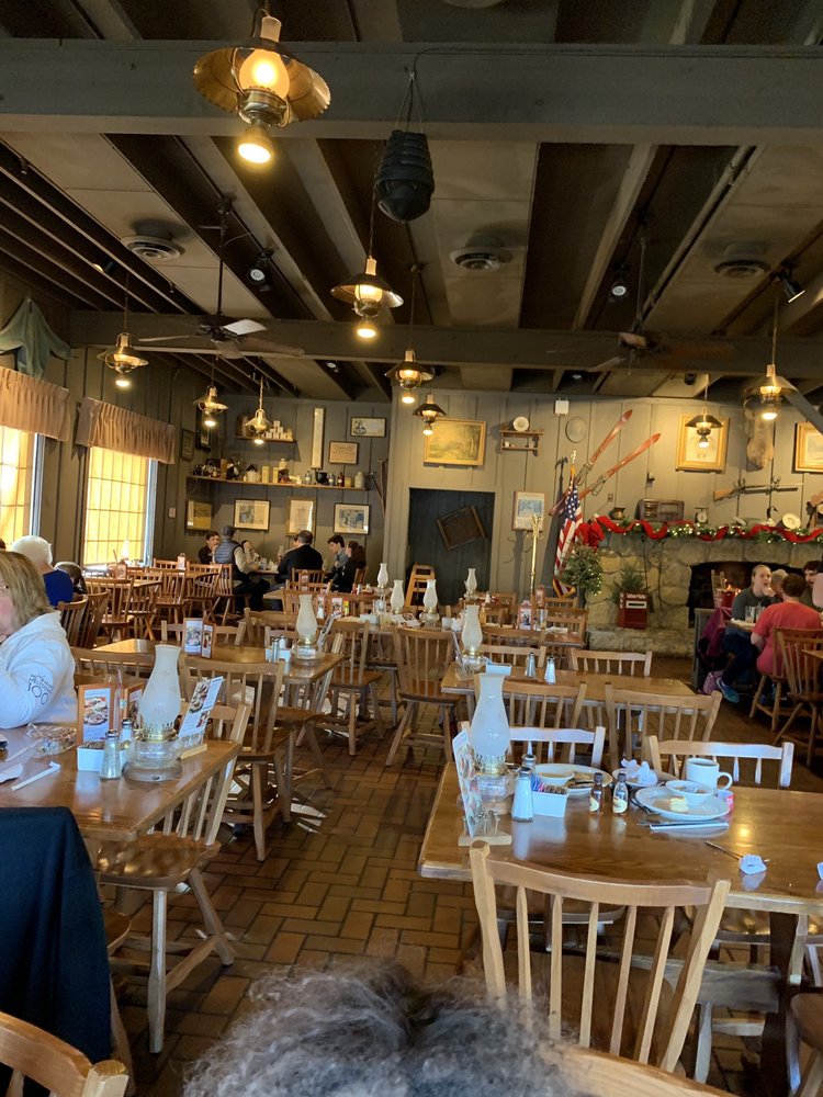 Cracker Barrel Old Country Store 2147 E Springs Dr, Madison