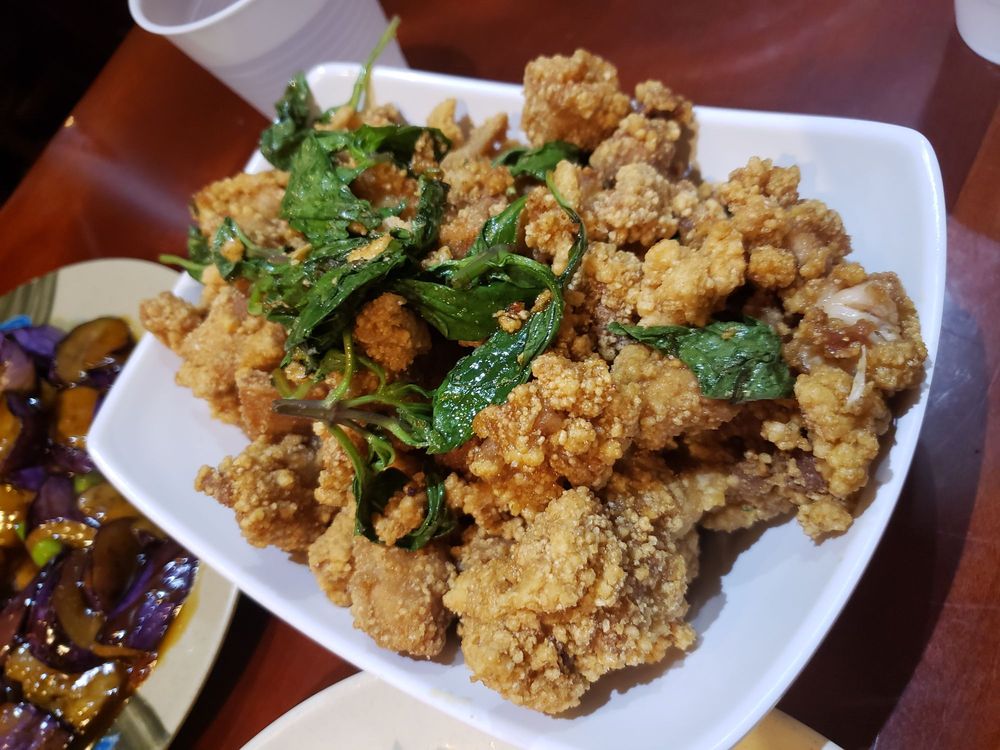 Tai's Asian Bistro 638 S Whitney Way, Madison