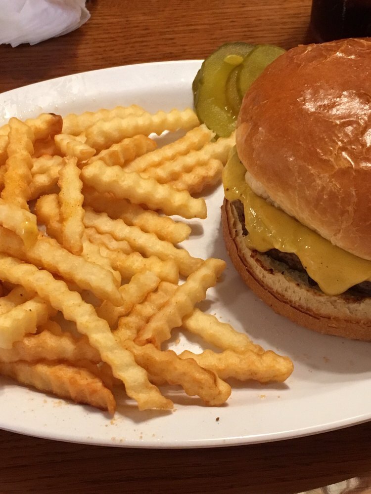Mazos Hamburgers 3146 S 27th St, Milwaukee