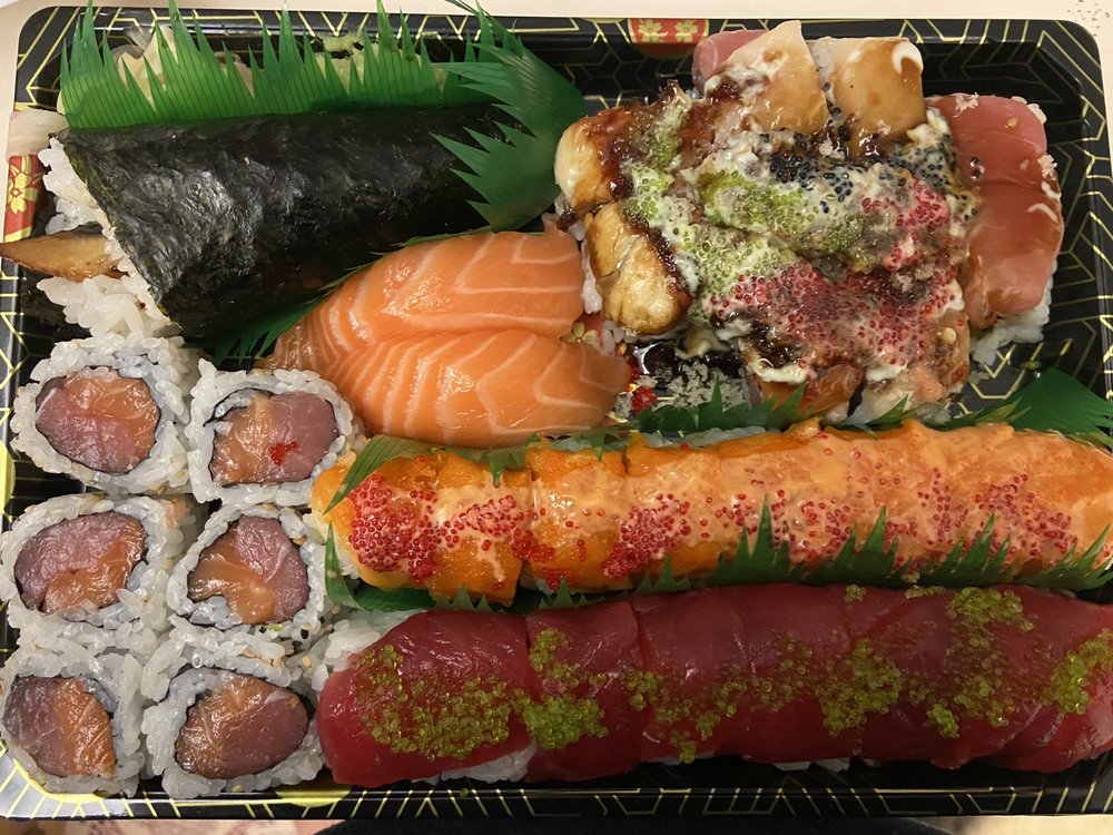 Nana Asian Fusion & Sushi Bar 4511 N Oakland Ave, Milwaukee