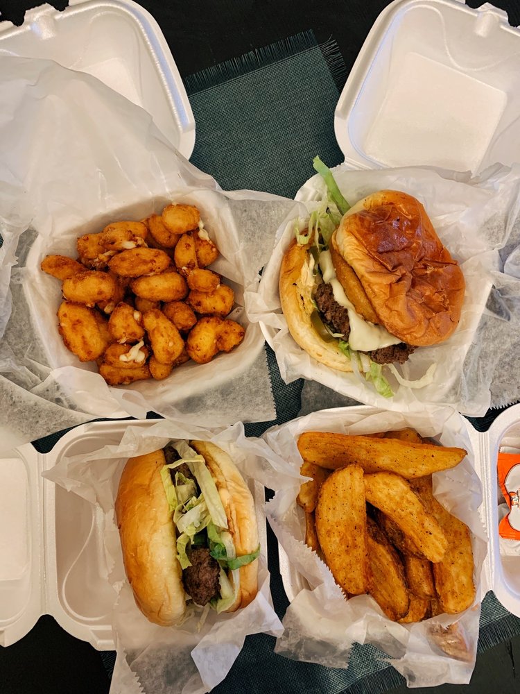 The Fatty Patty - Food Truck 1301 N Water St, Milwaukee