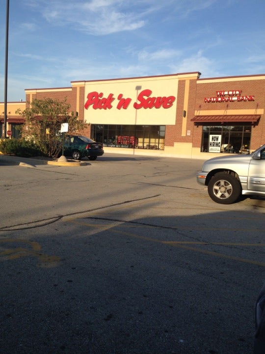 Pick 'n Save 2931 S Chicago Ave, South Milwaukee