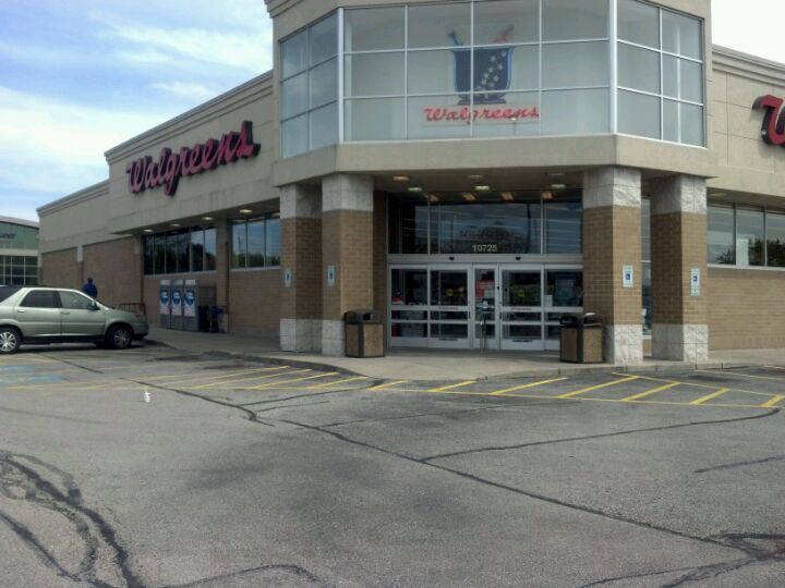 Walgreens Pharmacy West Allis