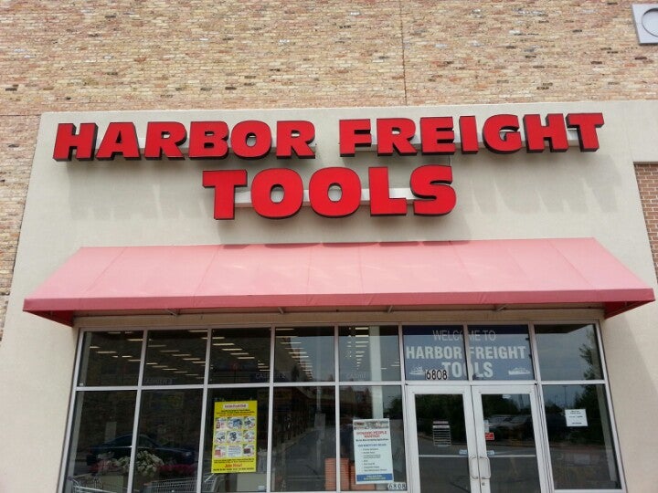 Harbor Freight Tools 6808 W Greenfield Ave, West Allis