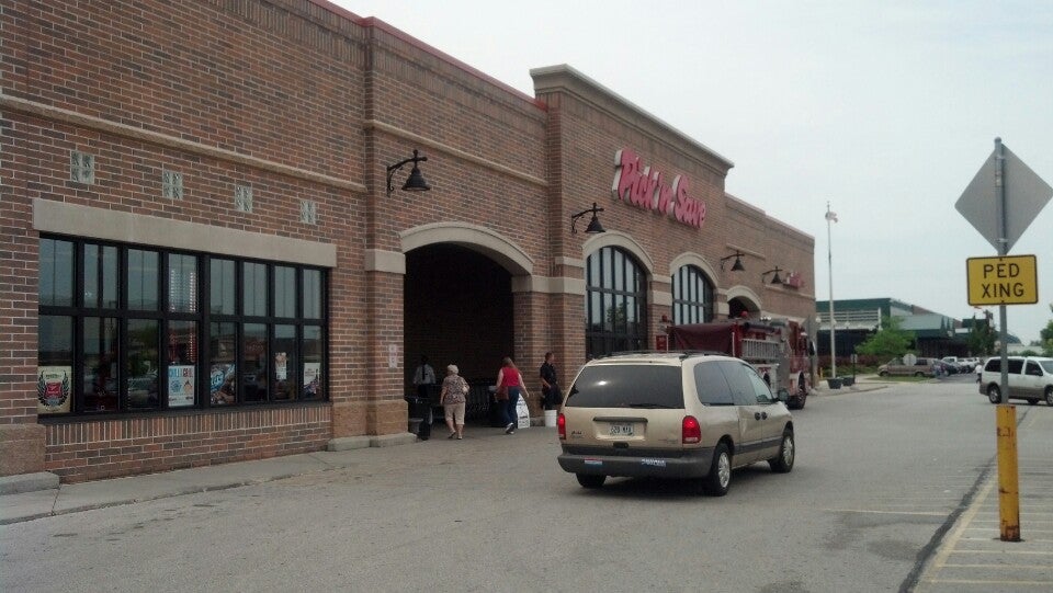 Pick 'n Save 2201 Miller Park Way, West Milwaukee