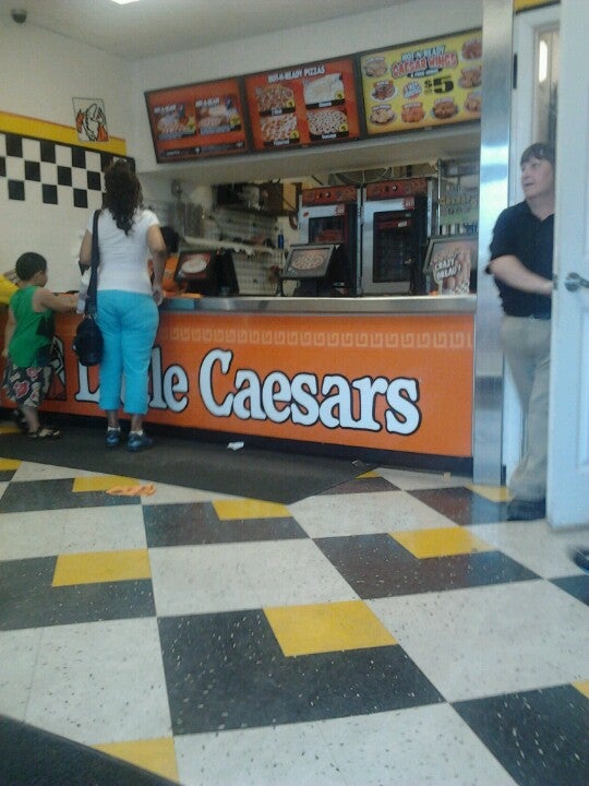 Little Caesars Pizza 4208 W Greenfield Ave, West Milwaukee