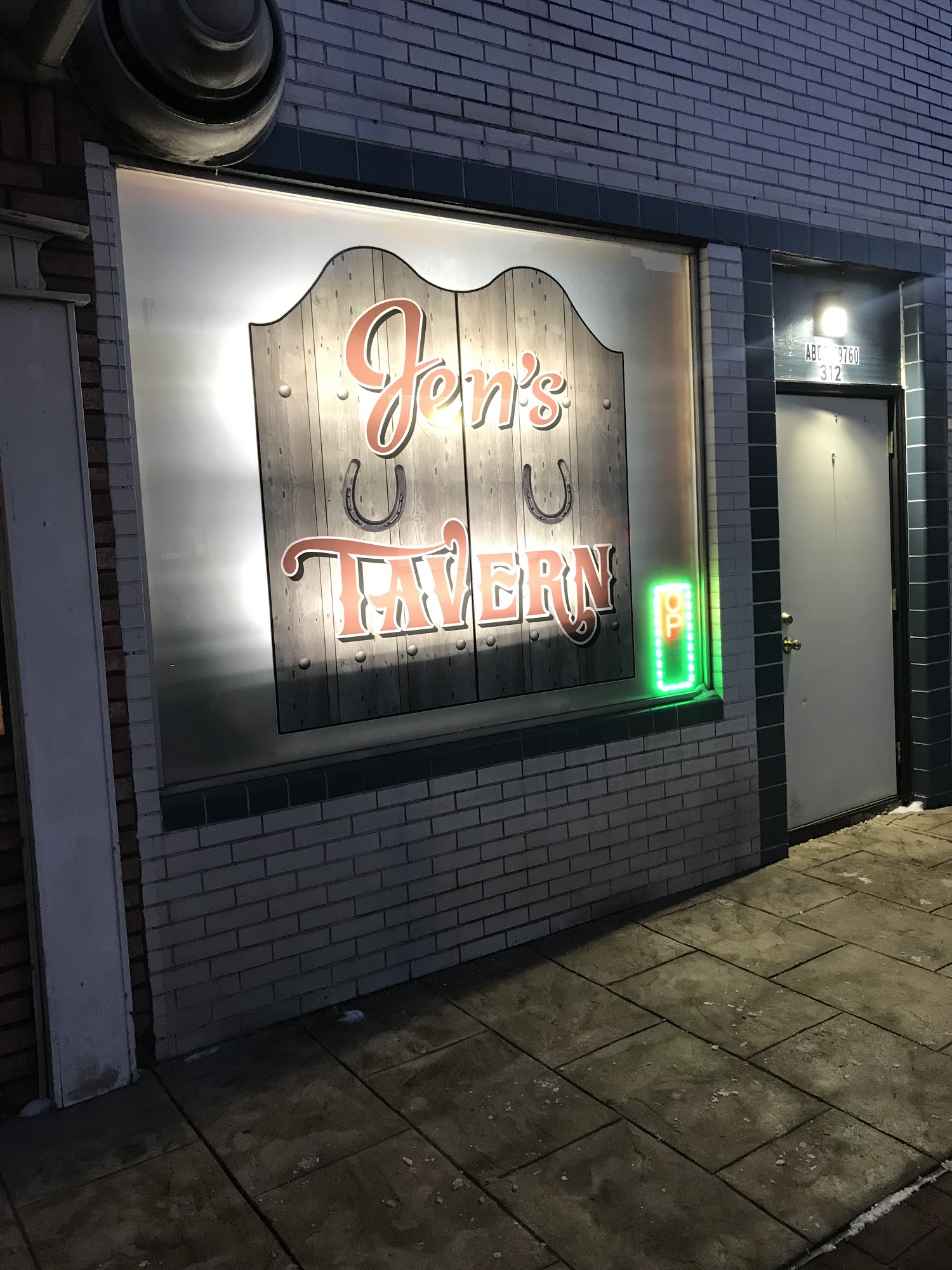 Jen's Tavern